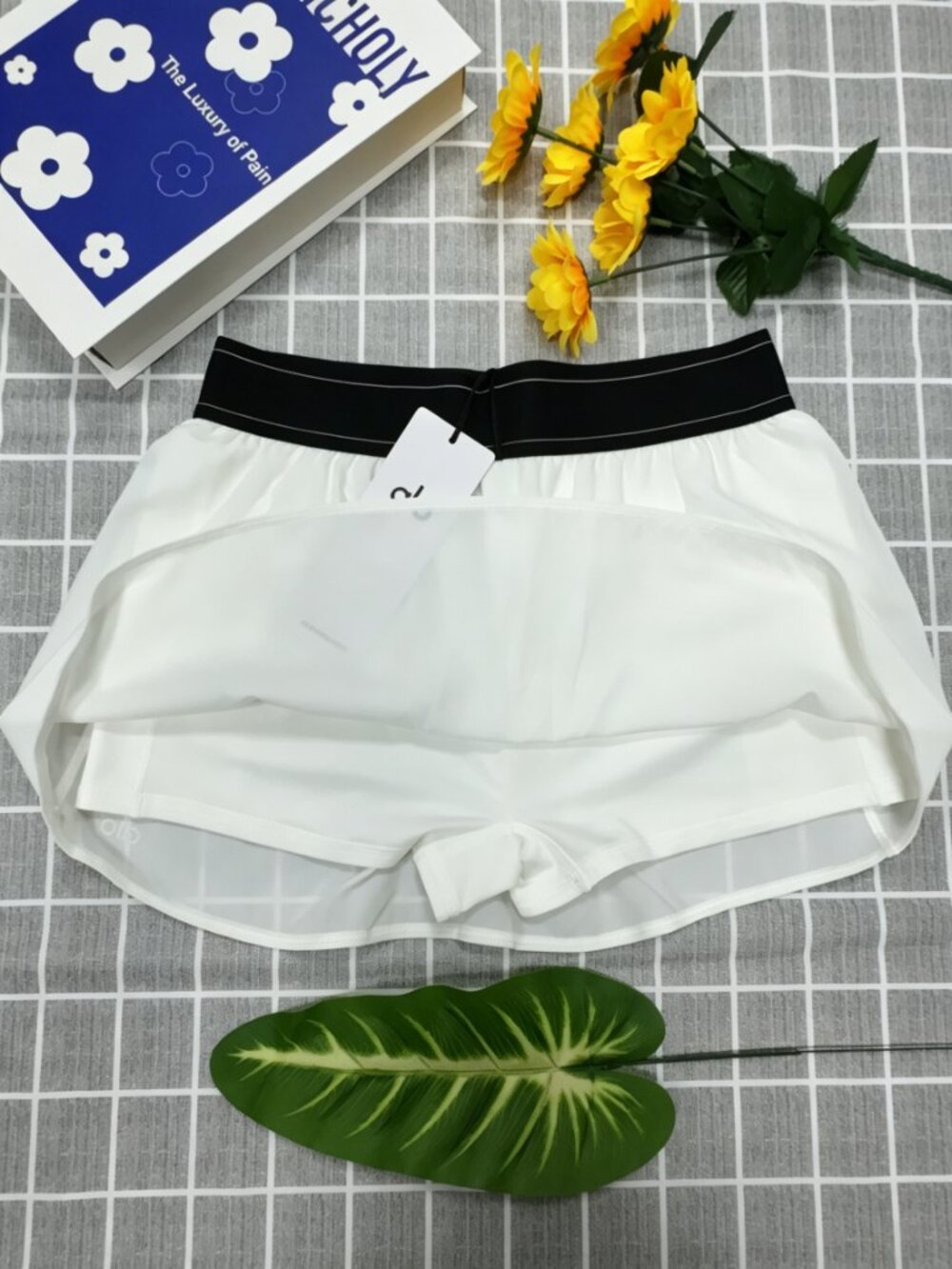 🦢ALO Yoga Brand New☀️White Match Point Tennis Skirt - Picture 6 of 9